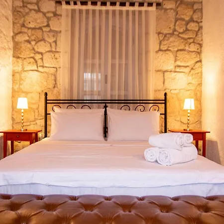 Apartment Marvelous Stonehouse With Backyard And Fireplace In Cesme Alacati